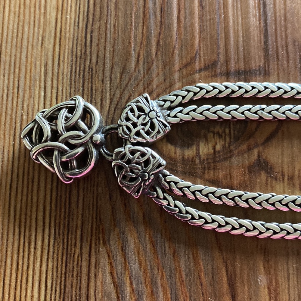 Ladies “Brighton “ Necklace 8 inches aprox and extender is 3 in. In total 11 in. - Picture 9 of 9